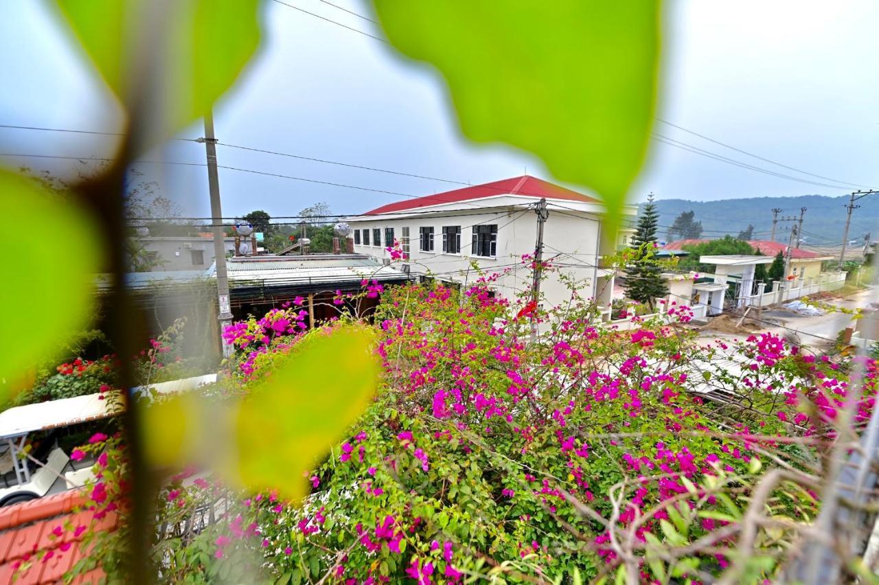 Coto Center Homestay Đảo Cô Tô Esterno foto