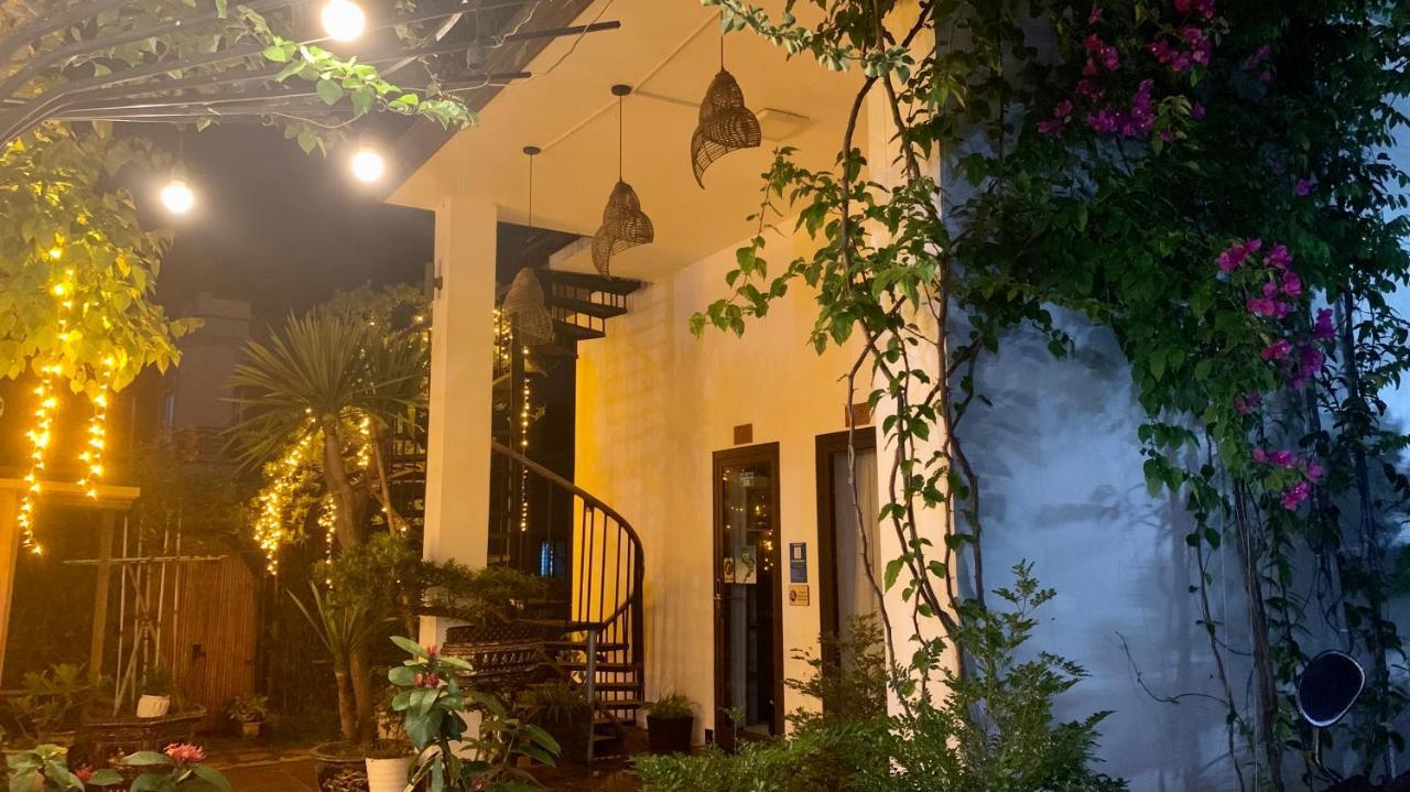 Coto Center Homestay Đảo Cô Tô Esterno foto